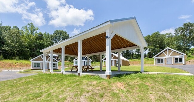 Building Photo - 1025 Smyzer Rd