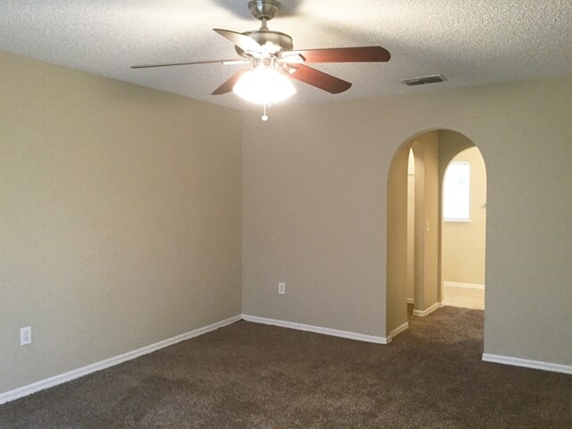 Building Photo - 1099 Welch Hill Cir