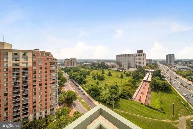 Building Photo - 11700 Old Georgetown Rd