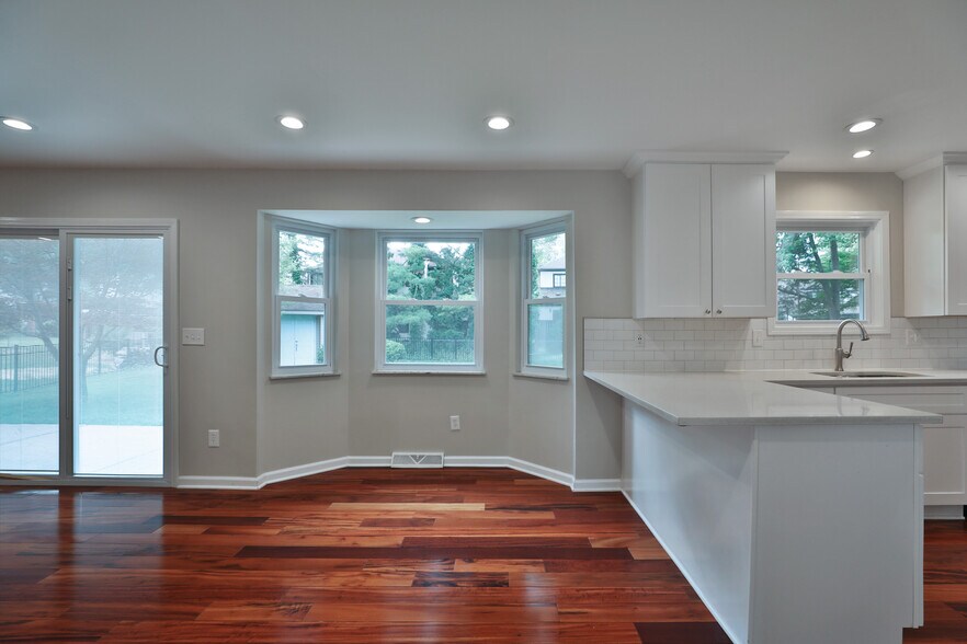 Building Photo - 7002 Wethersfield Pl