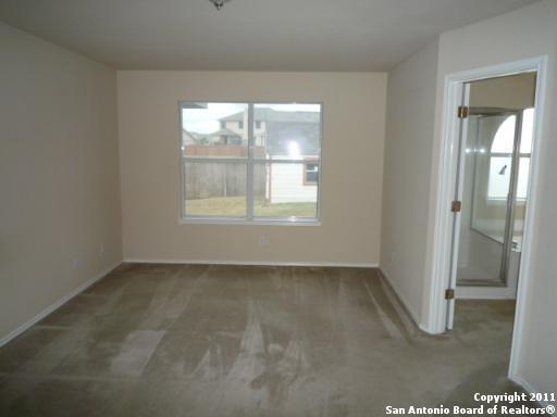 Building Photo - 2476 Medina Dr