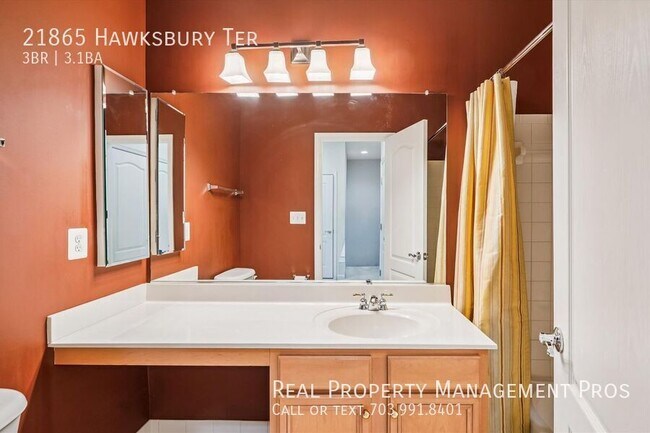Building Photo - 21865 Hawksbury Terrace