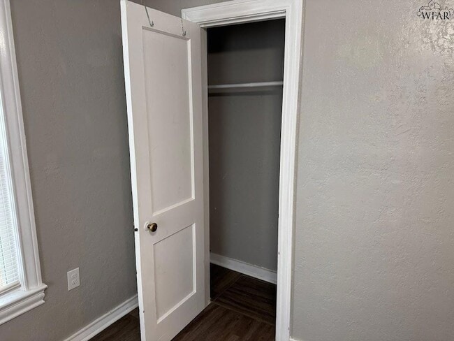 Building Photo - 2015 Polk St