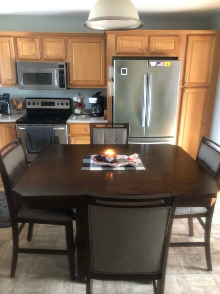 Building Photo - 211 East St