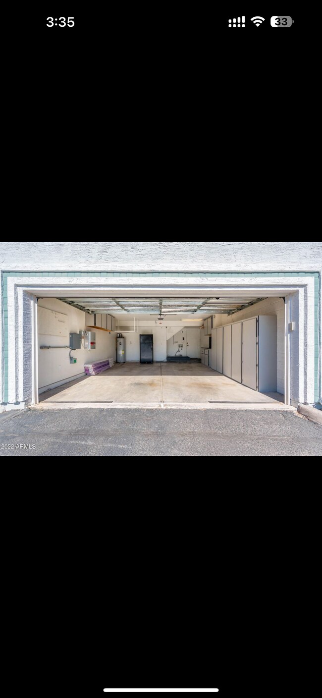 Building Photo - 8602 N 67th Dr