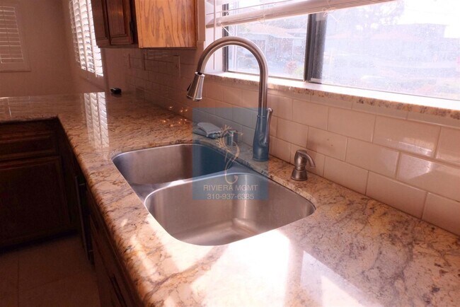 Building Photo - 2 BR 2 BA Condo in Redondo Beach