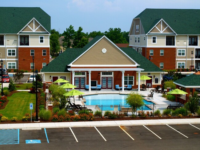 Building Photo - A2 | 1 Bed 1.5 Bath | 881 sf