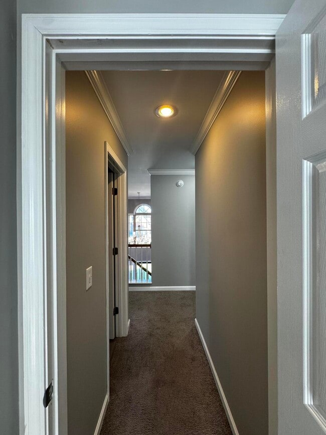 Building Photo - 2224 Wilmington Ln