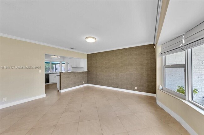 Building Photo - 5250 SW 4th Ct
