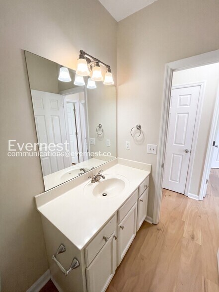 Building Photo - 1648 Eagle Trace Dr