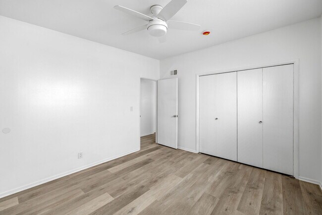 upstairs bedroom 1 - 464 28th St