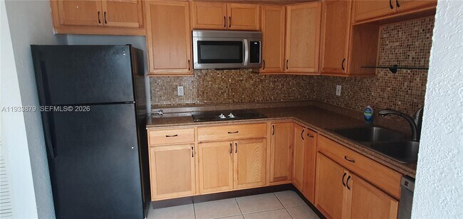 Building Photo - 6702 SW 152nd Pl