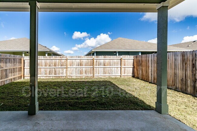 Building Photo - 610 Ashers Pl