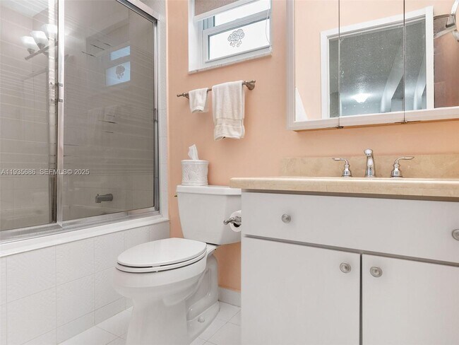 Building Photo - 20565 SW 80th Pl