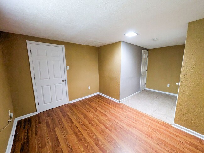 Building Photo - 2619 Second Ave, Groves, TX 77619