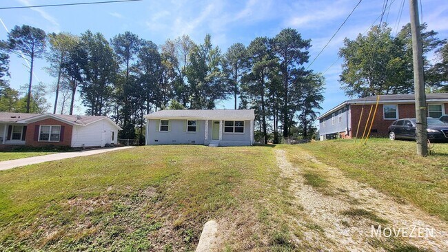 Building Photo - 206 Plaza Dr