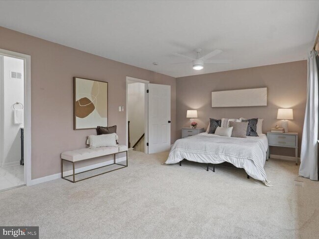 Building Photo - 3001 Federal Hill Dr