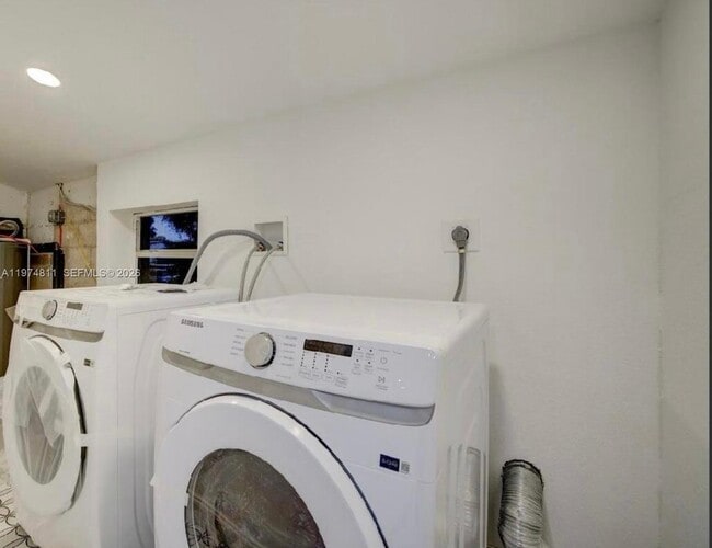 Building Photo - 1101 NW 14th Ct