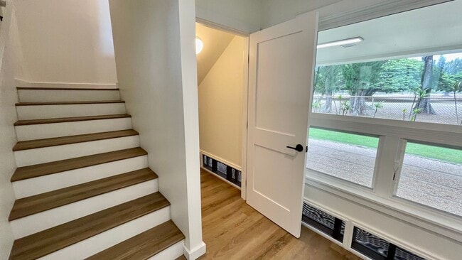 Building Photo - FULLY FURNISHED, STUNNING, BRAND NEW CONST...