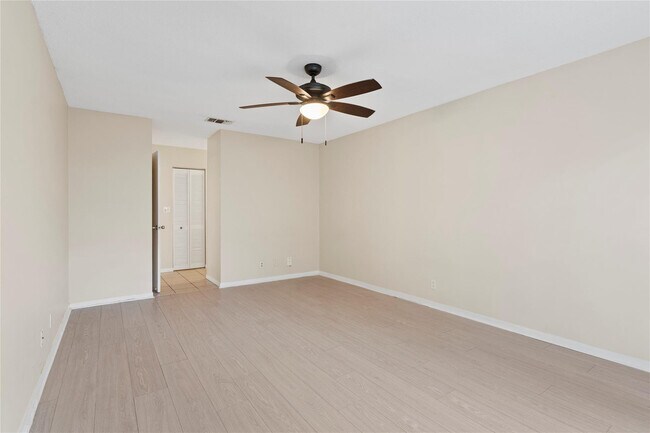 Building Photo - 2516 SW 74th Terrace