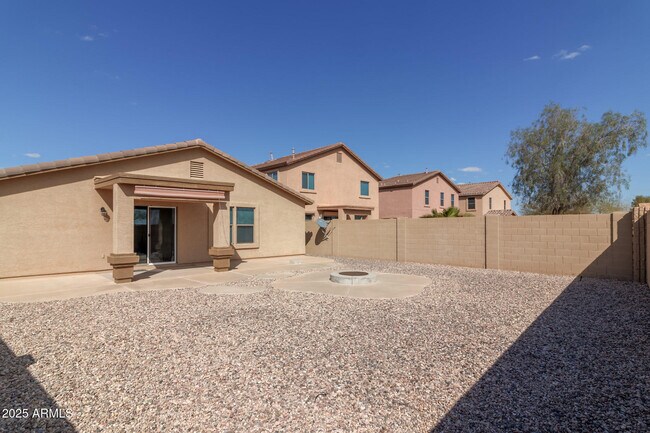 Building Photo - 11323 E Wallflower Ln