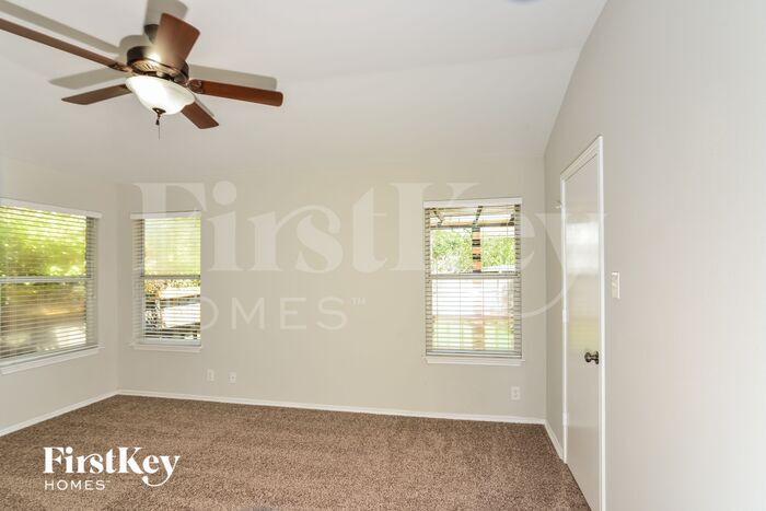 Building Photo - 654 Diamond Falls