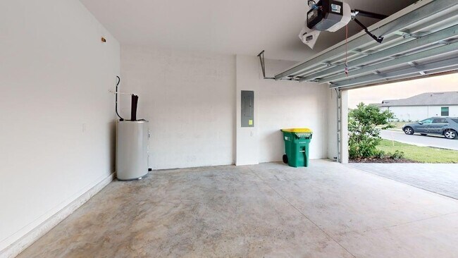 Building Photo - 1548 Saddlewood Cir