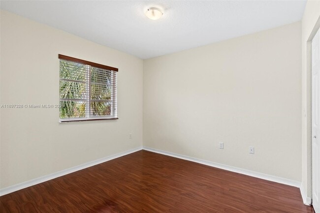 Building Photo - 12421 SW 50th Ct