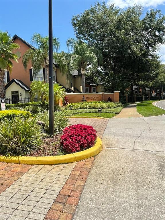 Building Photo - 6017 Westgate Dr
