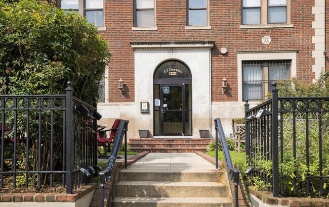 Primary Photo - 1321 Fairmont St NW