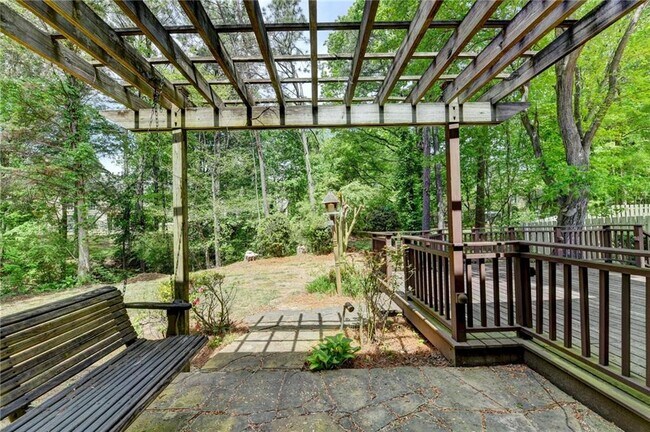 Building Photo - 6535 Ganton Dr