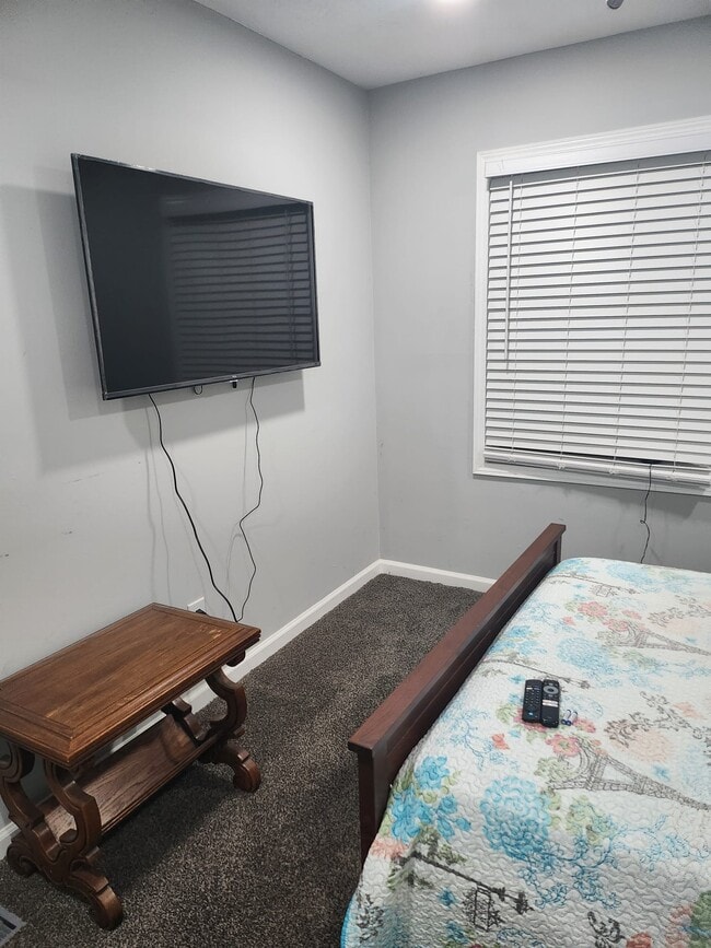 Building Photo - 2855 Foxlair Trl