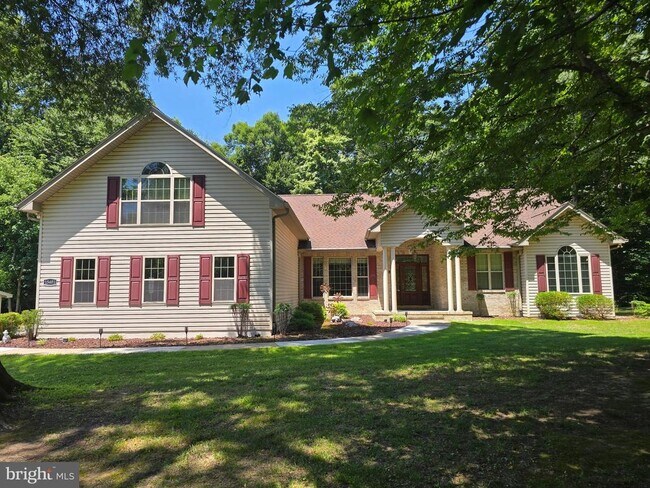 Building Photo - 15401 Jamies Way