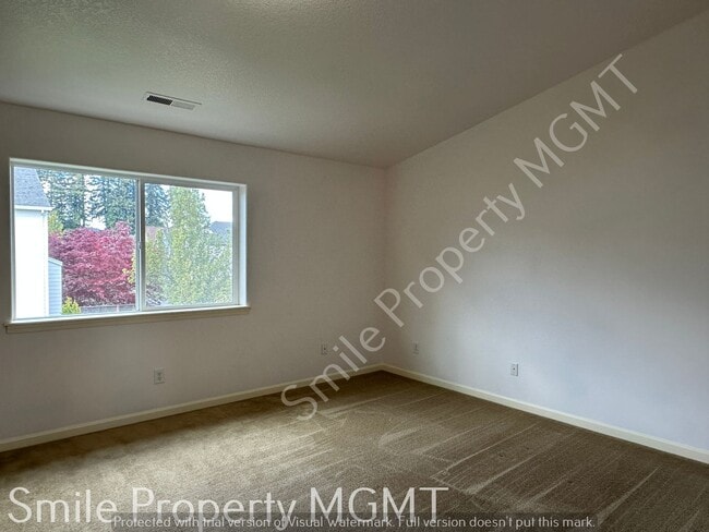 Building Photo - A beautiful 2-story single house in Clackamas.