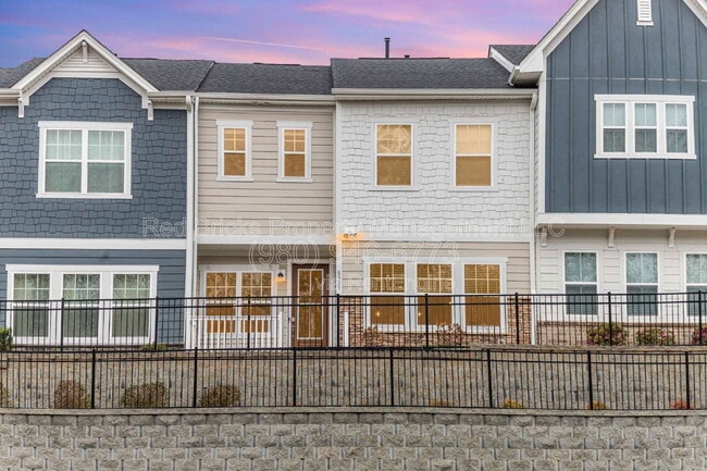 Building Photo - 8929 Peatland Aly