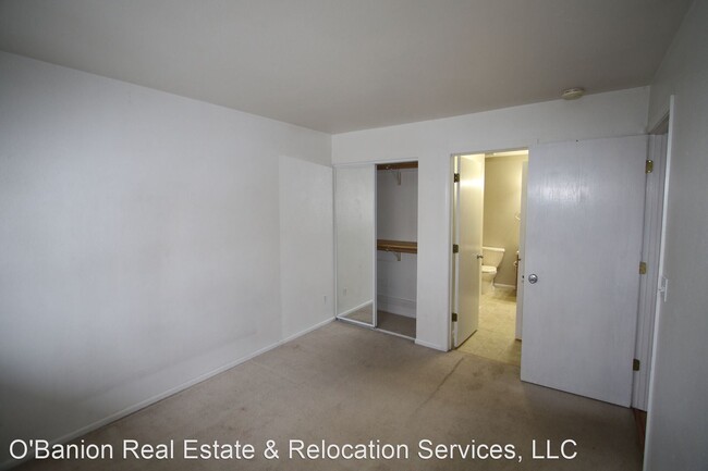 Building Photo - 1 br, 1 bath House - 2430 Sentry Drive, B106