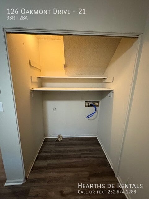 Building Photo - 126 Oakmont Dr