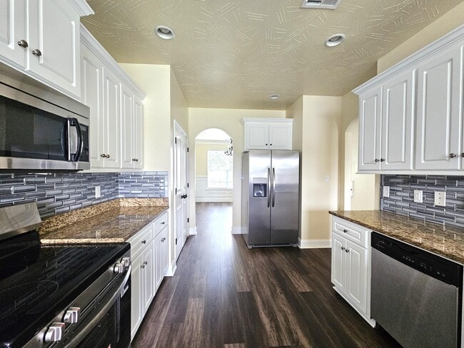 Building Photo - 3019 Kilknockie Dr
