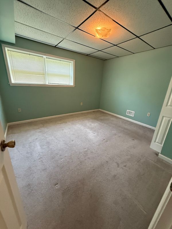 Building Photo - 910 Adelina Rd