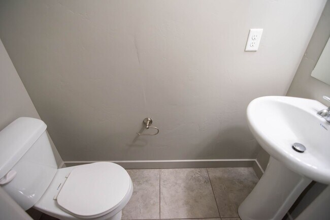 Building Photo - 14411 S Ashburn Way