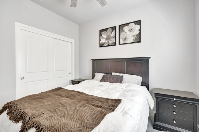 Building Photo - 4133 Sierra Madre Ave