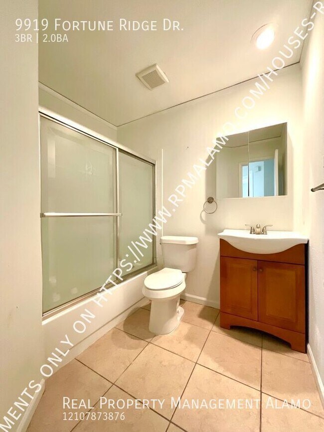 Building Photo - 9919 Fortune Ridge Dr