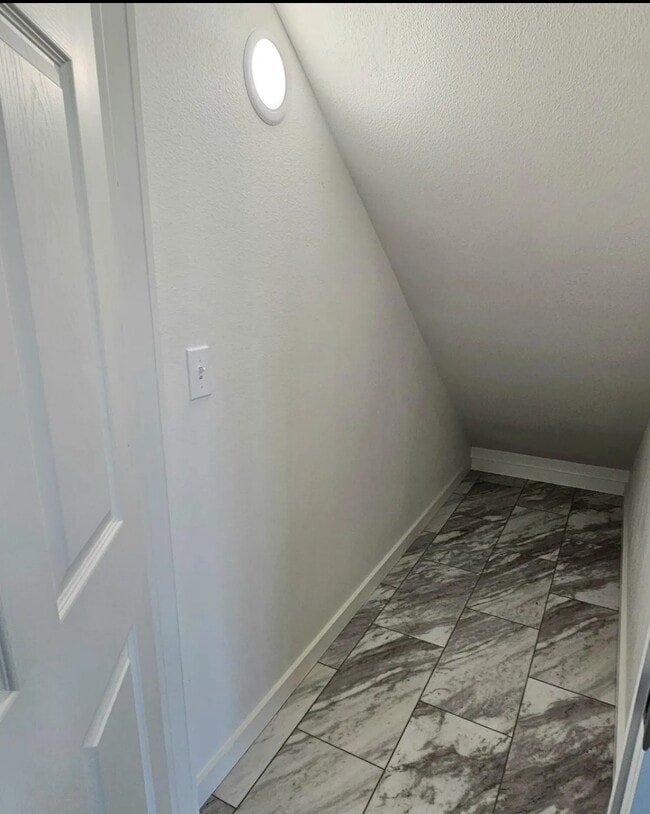 Building Photo - 1109 Euclid St