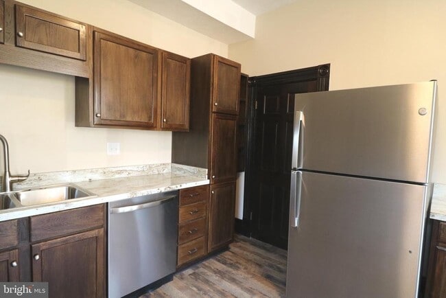 Building Photo - 508 S Water St
