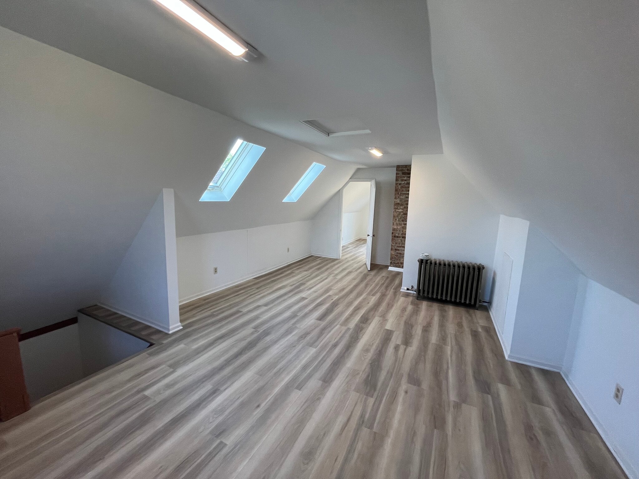 Building Photo - 3040 N Fratney St