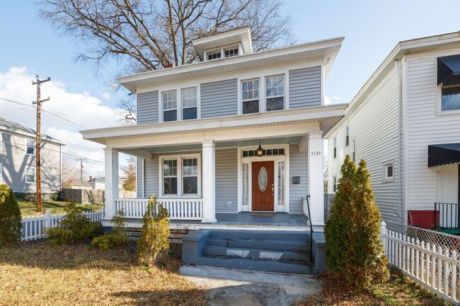 Building Photo - Spacious Corner-Lot Home on Carolina Ave