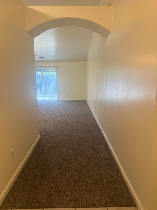 Building Photo - 279 Bighorn Meadow Dr