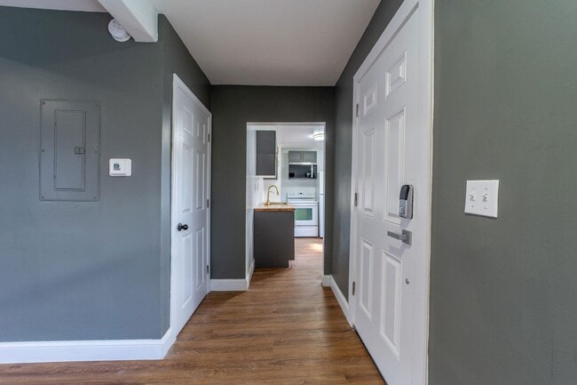 Building Photo - 14 Winter St