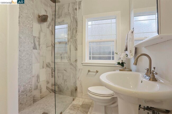 Building Photo - 3484 Moraga Blvd