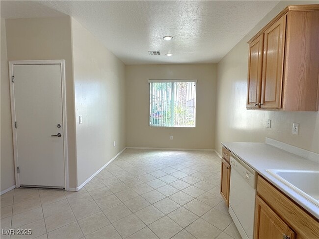 Building Photo - 2338 Peaceful Sky Dr